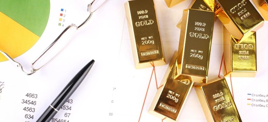 Investing in gold never grows old. Is it the right time to invest in gold mutual funds? Investing in gold never grows old. Is it the right time to invest in gold mutual funds?